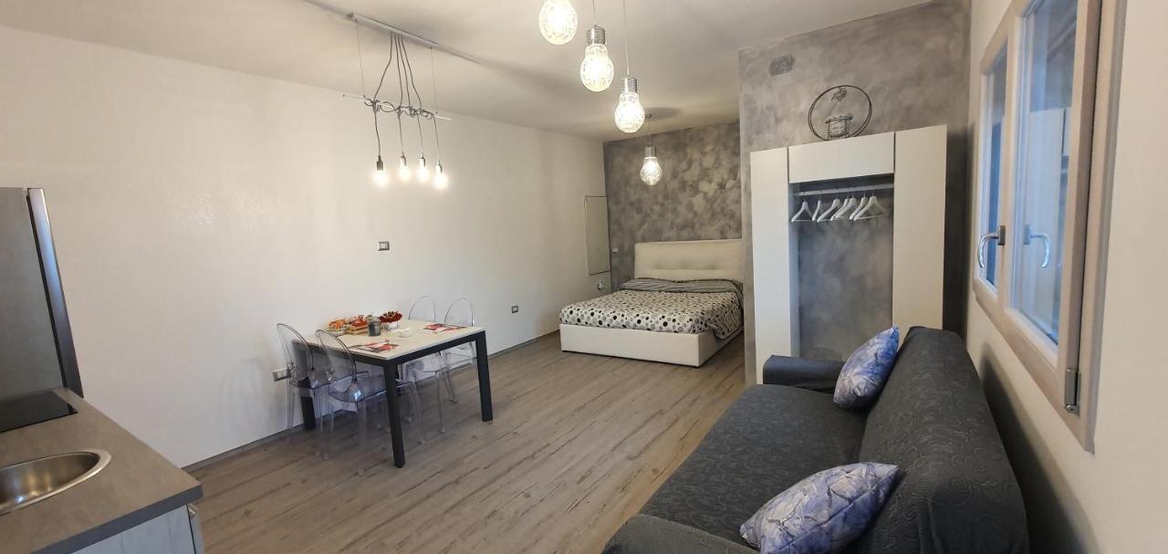 La Casetta Tra Sassi E Ulivi B&B 마테라 외부 사진